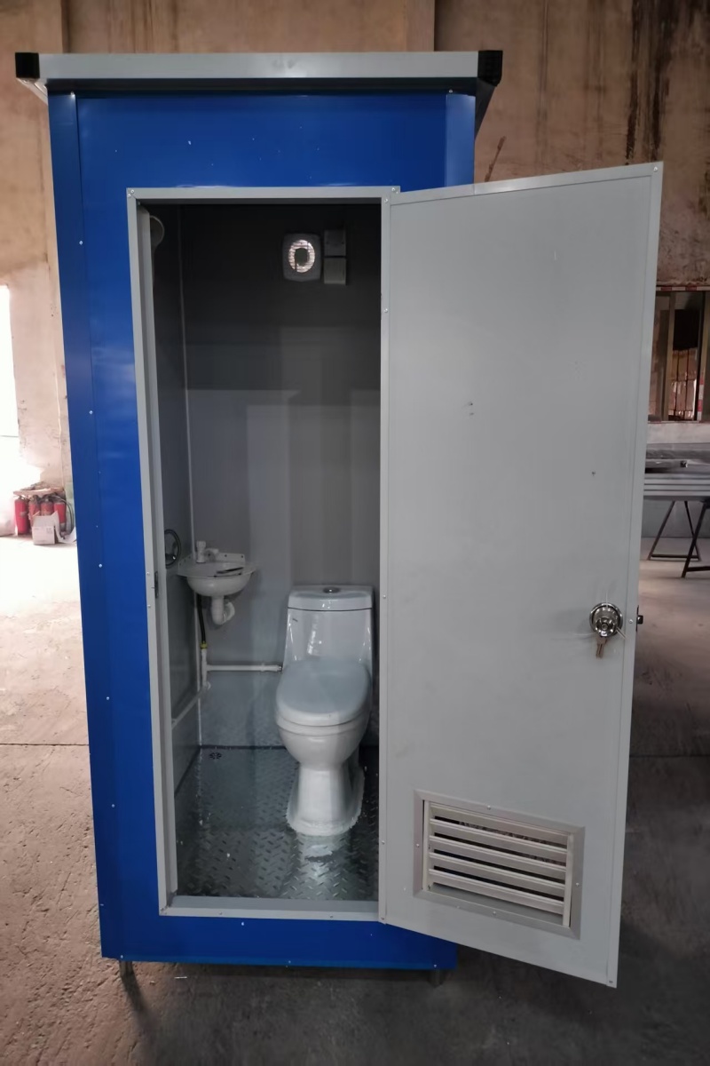 Guangzhou manufacturer mobile toilet sitting toilet restroom, customizable and available for knock-d
